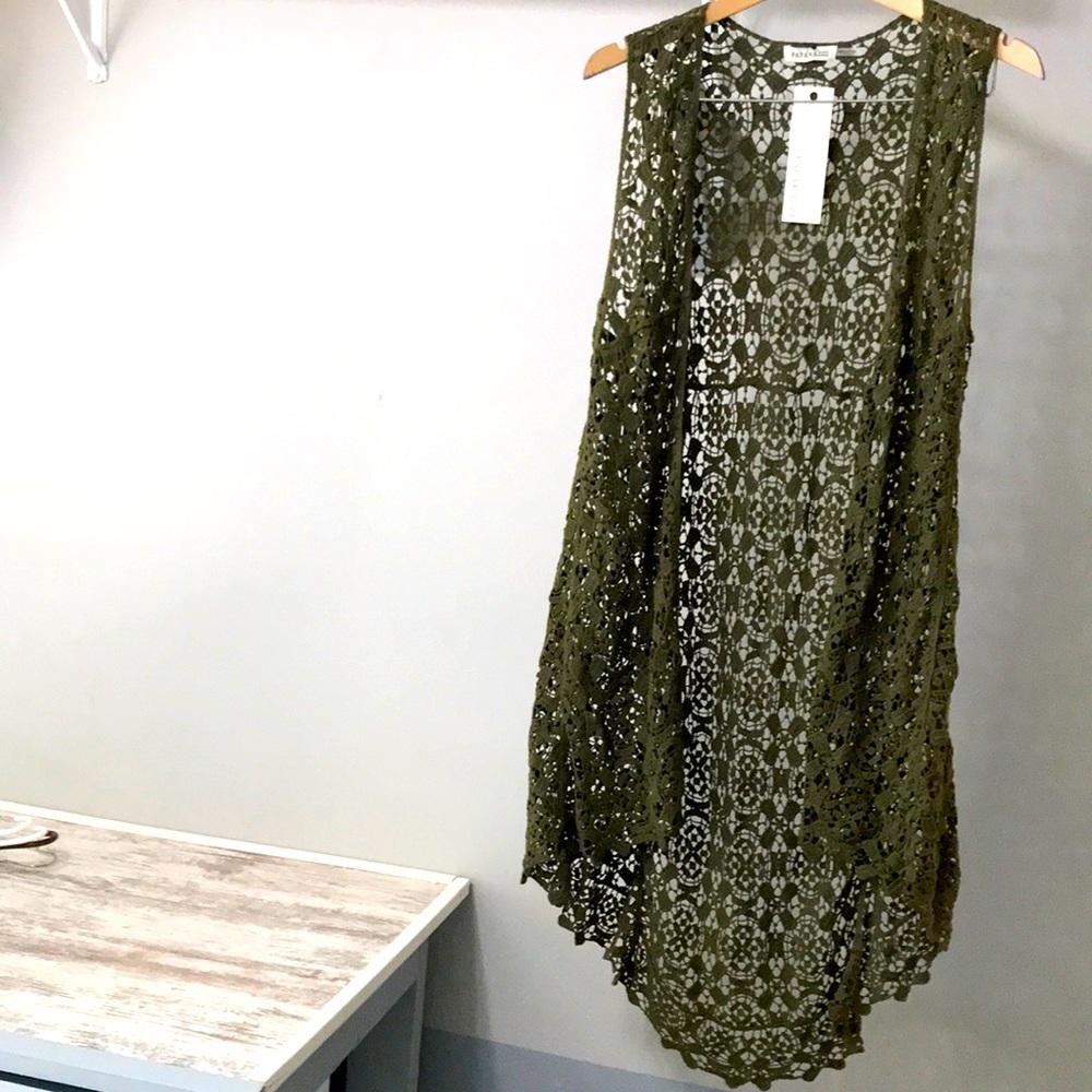 Paparazzi brand size large/extra large olive long crocheted lace vest